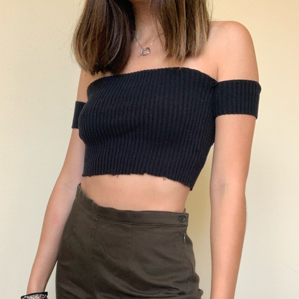 Ribbed off the shoulder top